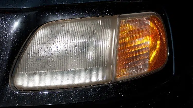 Top rated headlights for Dodge Dakota should be moisture resistant